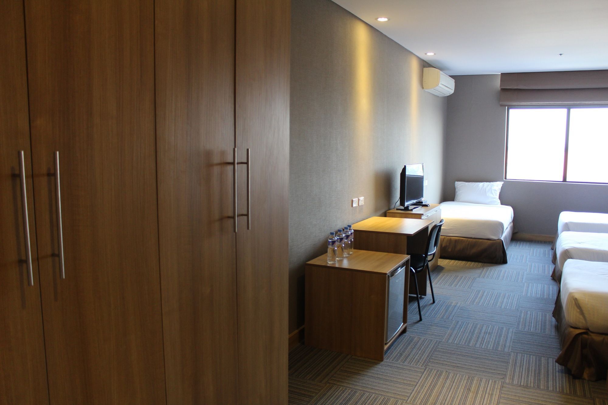 Madison 101 Hotel + Tower Quezon City Exterior foto